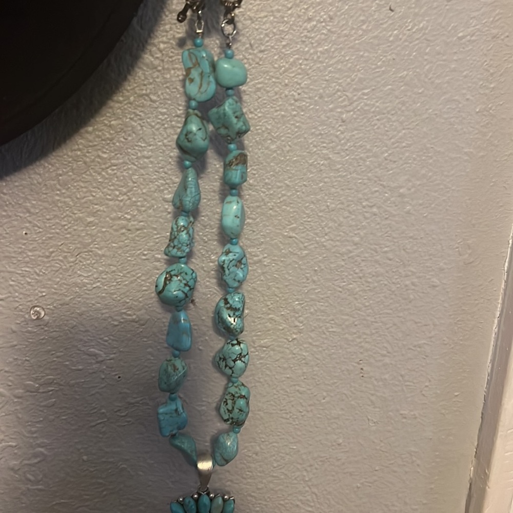 Turquoise necklace - Picture 2 of 4